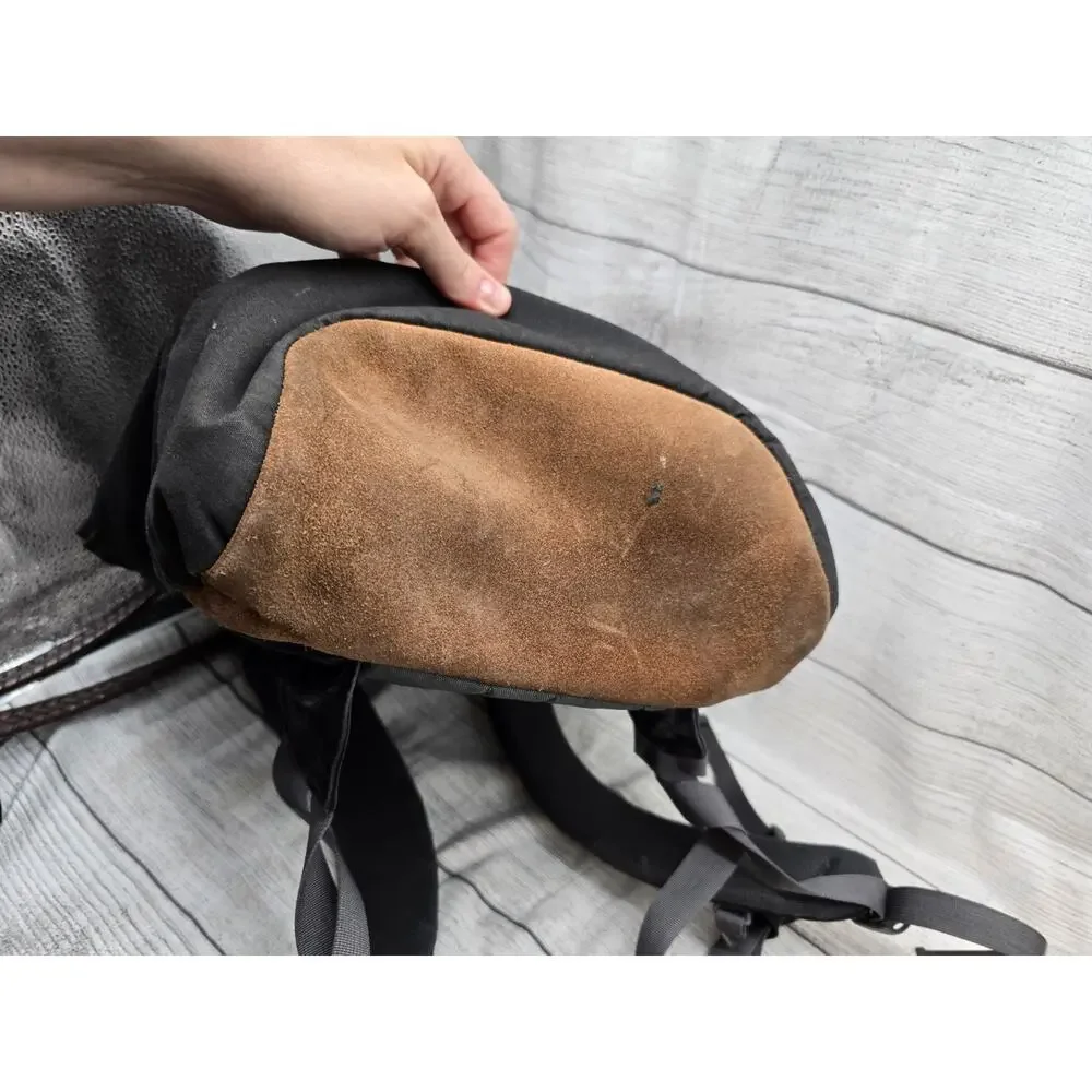 Cotopaxi Cusco 26 L Leather Bottom Backpack / Black with Utah Logo